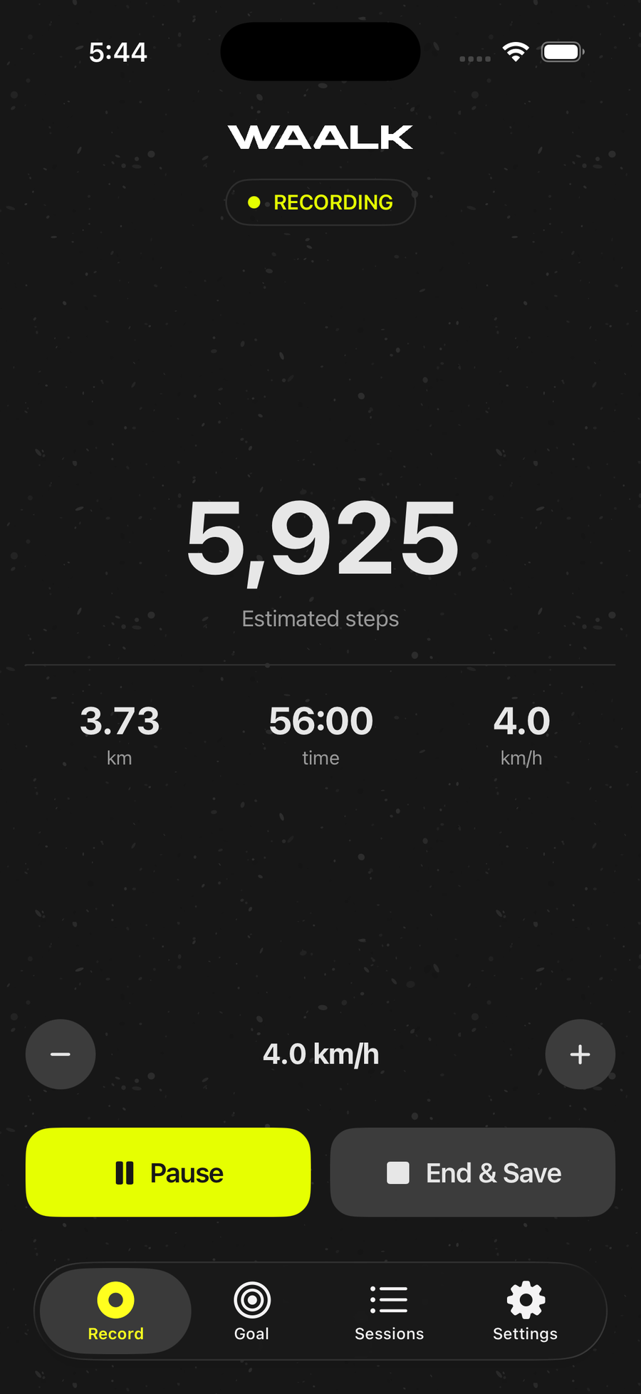 Waalk recording a walk: estimated steps, distance, time, speed, Pause and End and Save